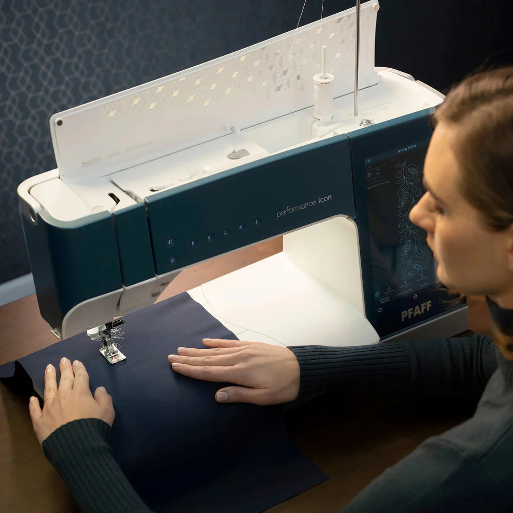 PFAFF Performance Icon Sewing Machine