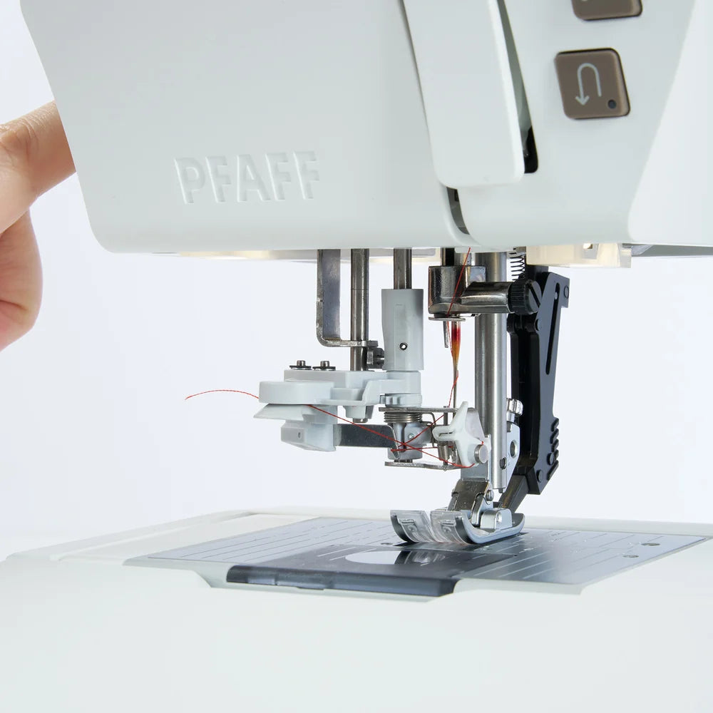 PFAFF Creative Elevate 680 Sewing & Embroidery Machine