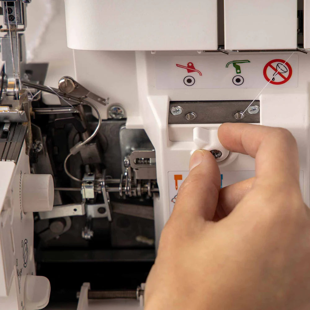 PFAFF Admire Air 5000 Overlock Machine