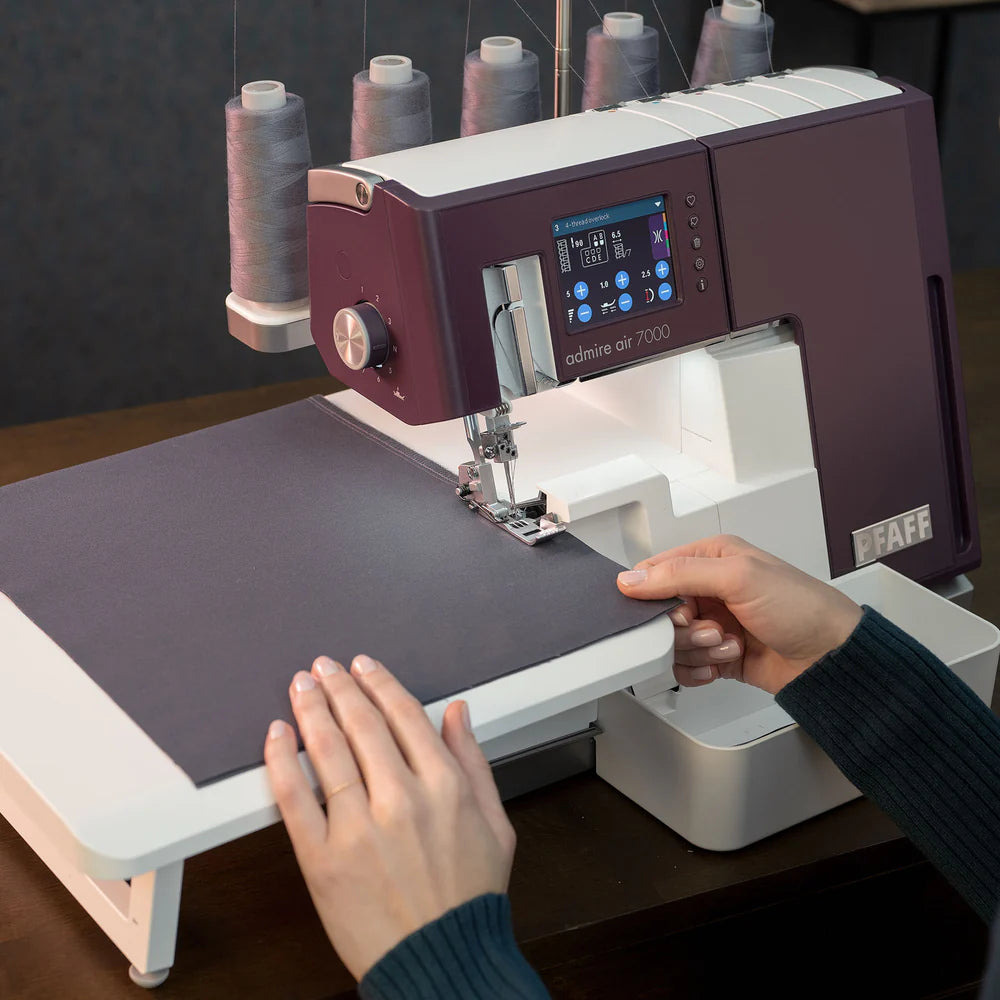 PFAFF Admire Air 7000 Coverlock Machine