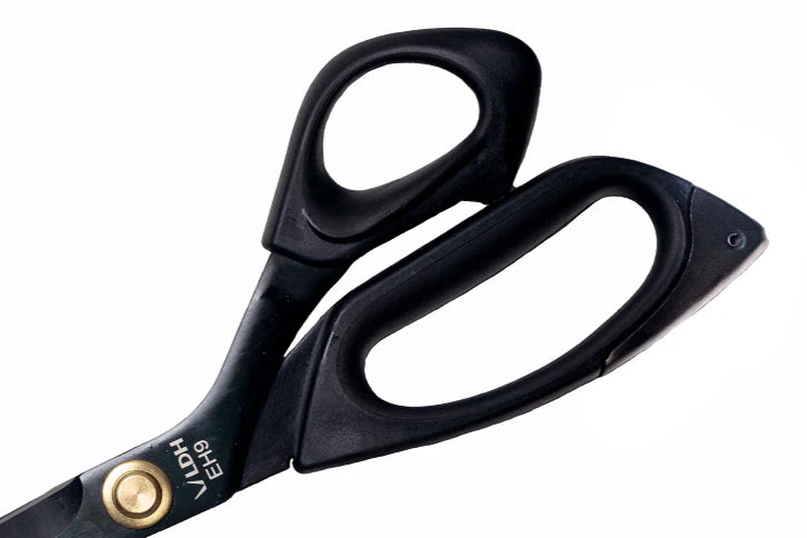 LDH Midnight Edition Ergonomic Fabric Shears, 9"