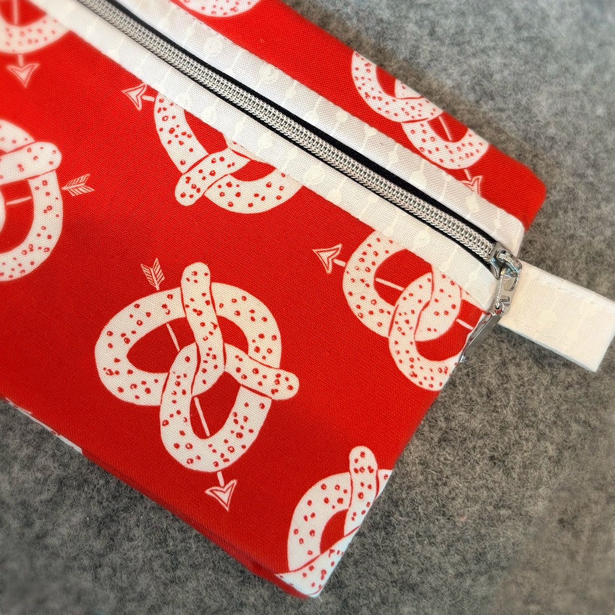 Stitchcraft 102: Zipper Pouch